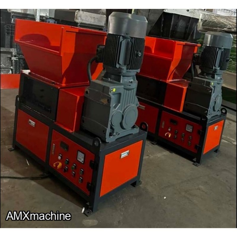 PART: 2SP-S-2415 - WOOD SHREDDER - MOTOR 15 HP - INLET HOPPER 24” WIDE X 36” DEPTH